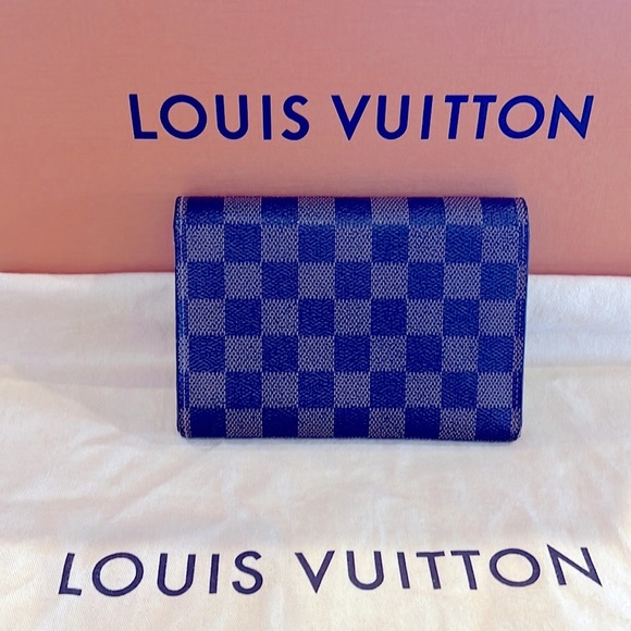 Authentic Louis Vuitton Wallet - Picture 2 of 6